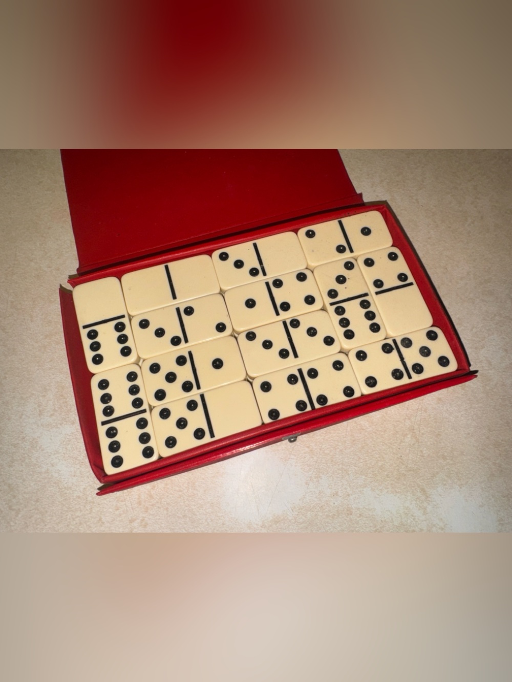 DOMINO by Cardinal Red Game Box - Picture 3 of 4